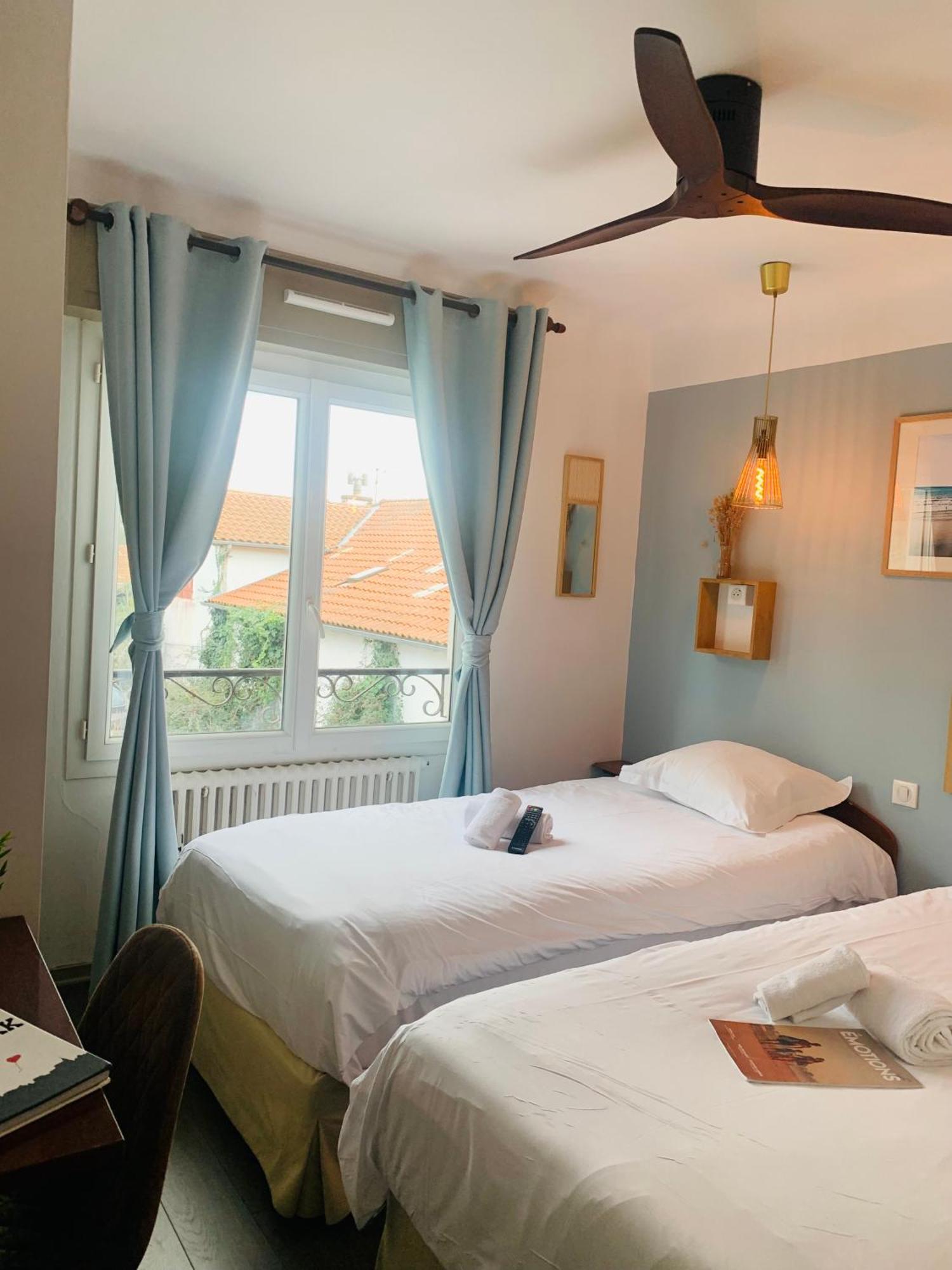 Hotel Fine Anglet Exteriör bild
